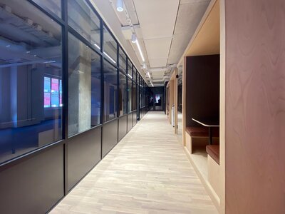 Glaswand in einem Büro